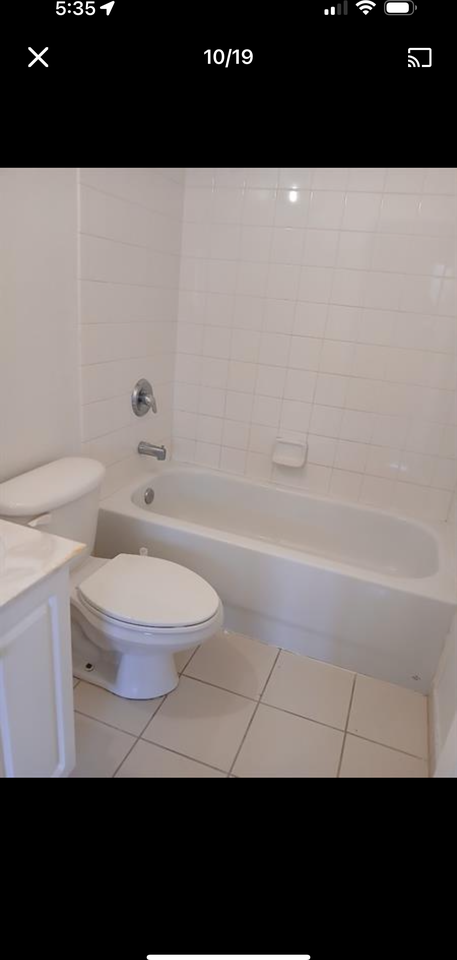 1909 Southwest 60th Avenue - Photo 3 of 4