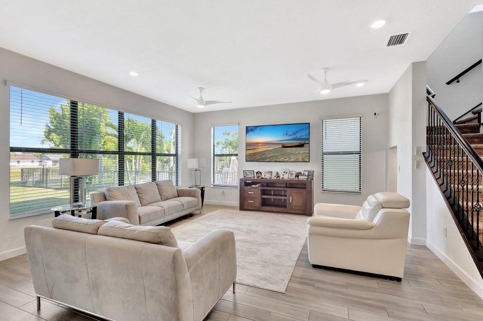 3244 Dunning Dr - Photo 7 of 8