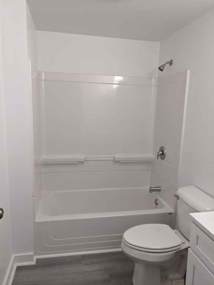 300 Lakeview Ave - Photo 4 of 42