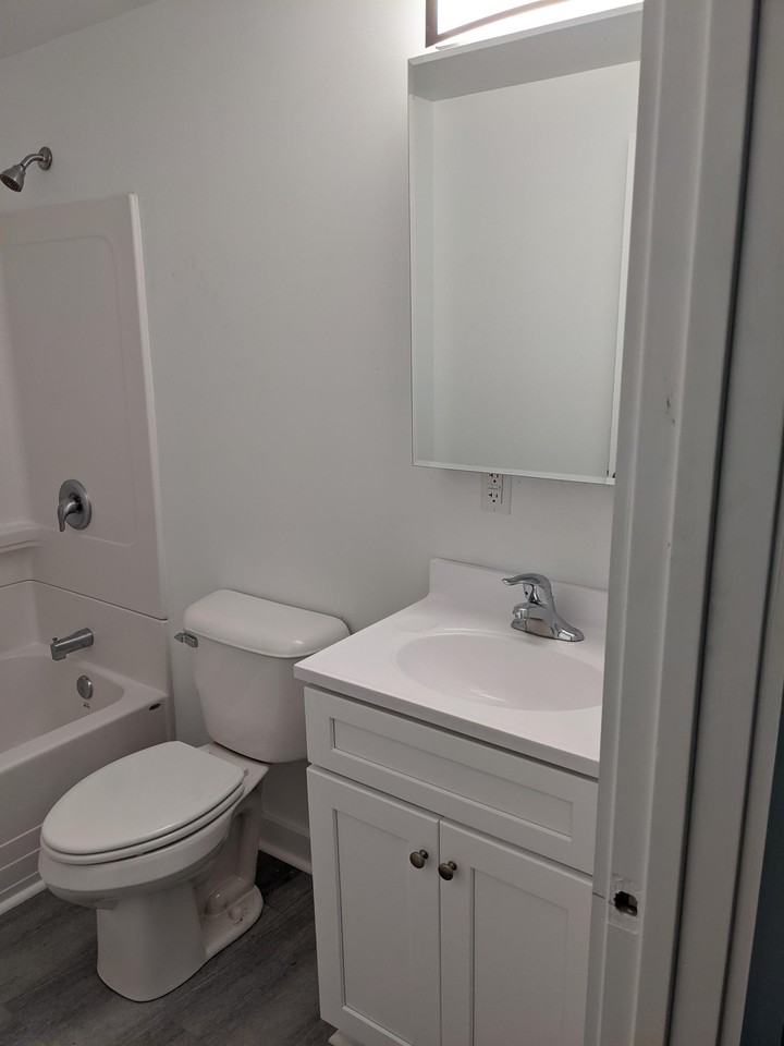 300 Lakeview Ave - Photo 5 of 42