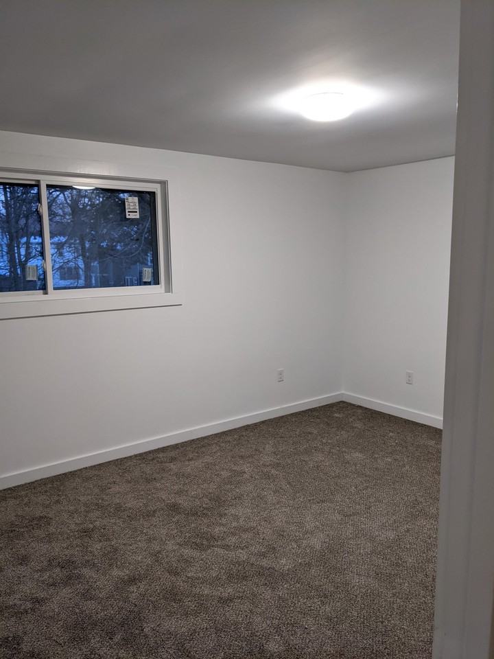 300 Lakeview Ave - Photo 6 of 42