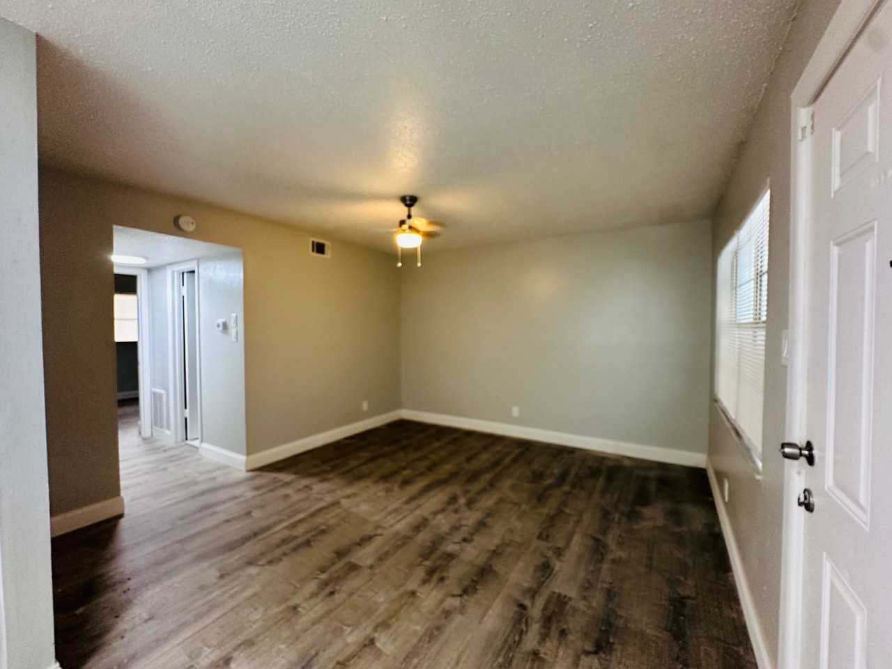 618 93rd Avenue North - Photo 6 of 39