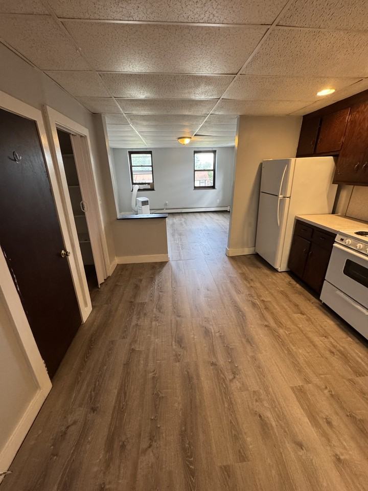 290 Old Colchester Road - Photo 2 of 7