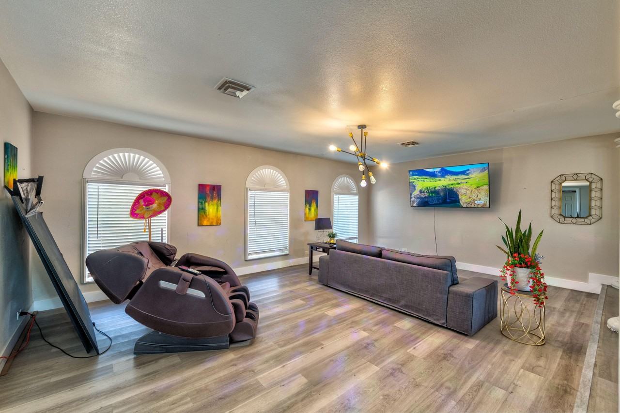 Pama Ln - Photo 2 of 15