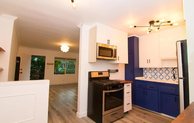 4137 Wade St #C - Photo 3 of 17