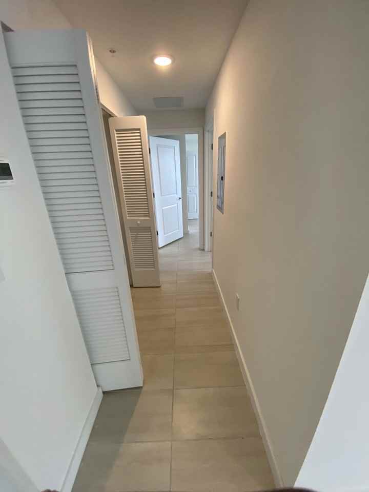 482 Nw 207th St - Photo 5 of 8