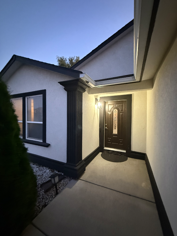 5502 Hayes Ln - Photo 3 of 21