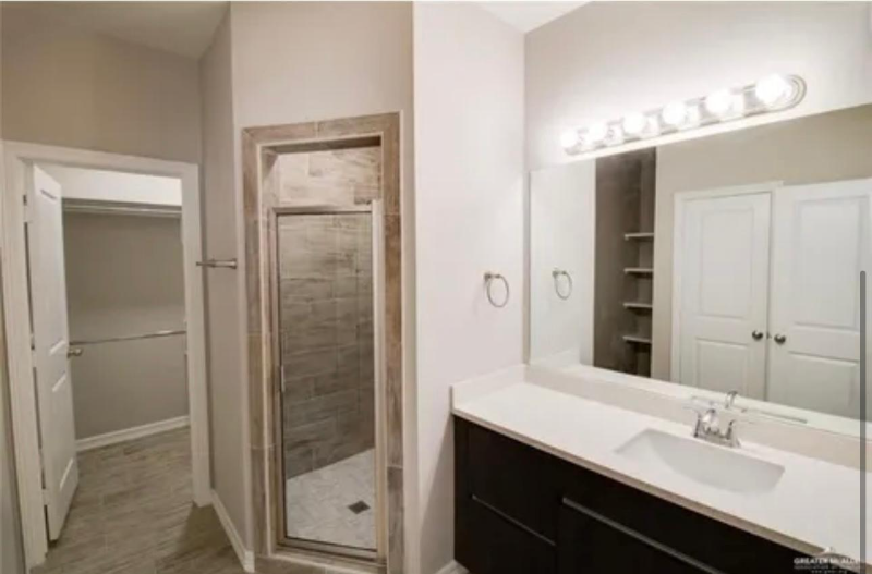 808 W Sunset Valley St #2 - Photo 4 of 5