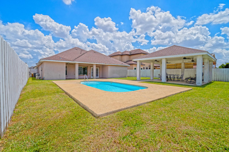 1904 E Erica St - Photo 2 of 11