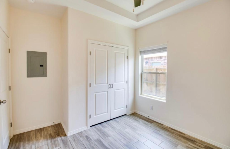 1013 Kohala Avenue #1 - Photo 6 of 7