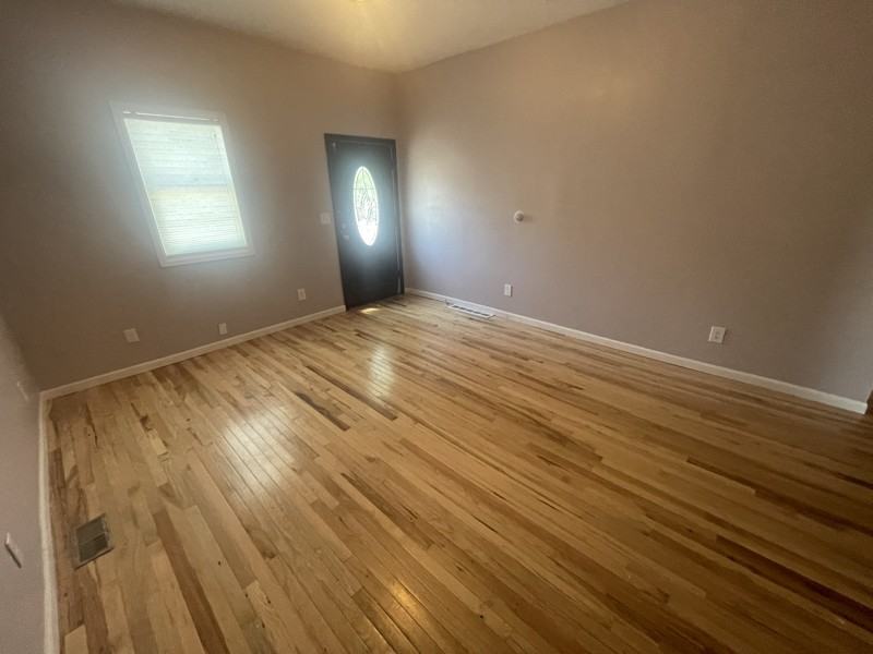 509 Park Ave - Photo 6 of 12