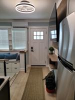 featured image of 2 Roosevelt Street #2