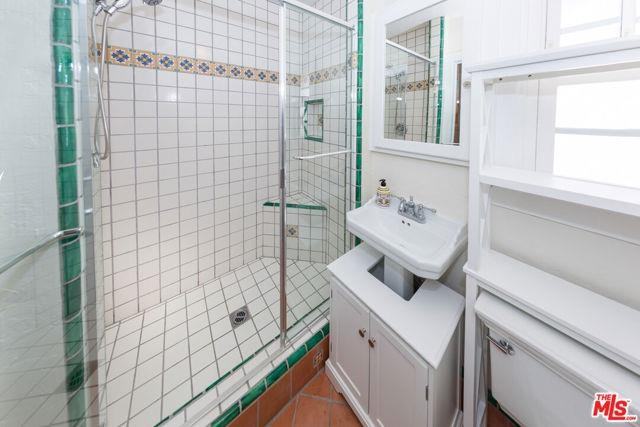 1335 Moncado Dr - Photo 2 of 8