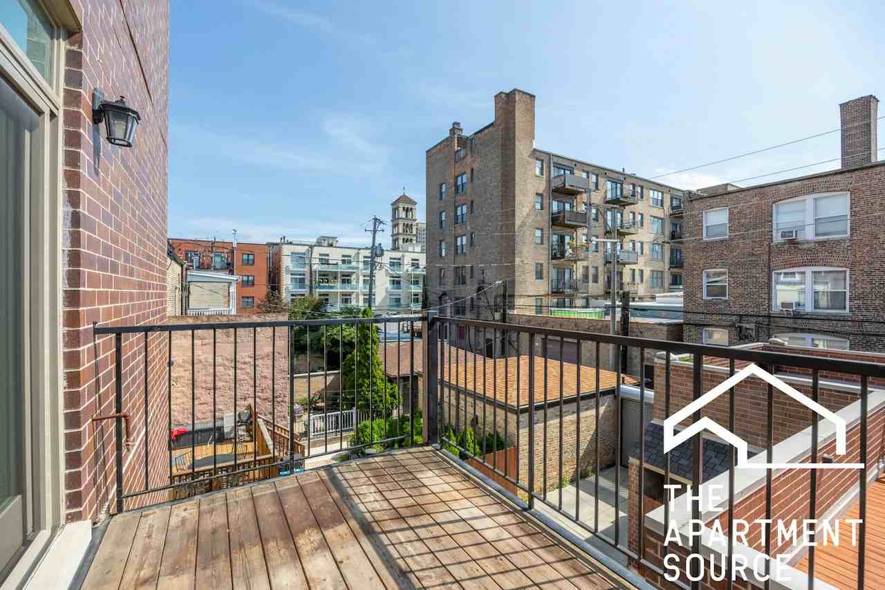 4133 North Kenmore Avenue, Unit 2E - Photo 4 of 23