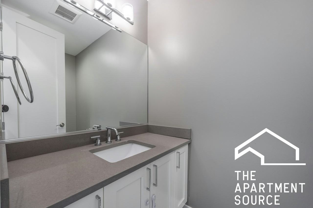 4133 North Kenmore Avenue, Unit 2E - Photo 6 of 23