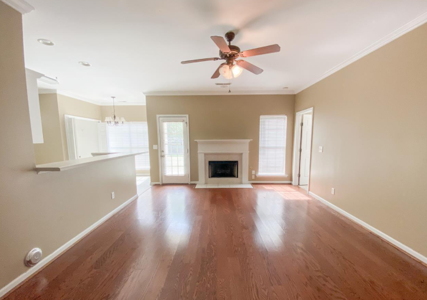 1131 Castlemaine Dr - Photo 2 of 12
