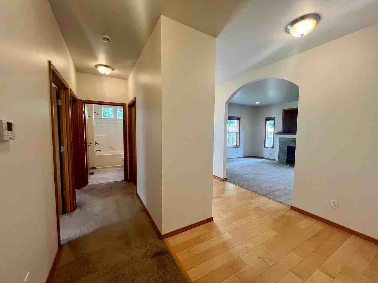 412 Cushing St Nw - Photo 3 of 22