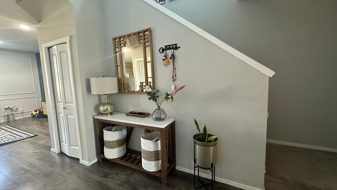 3648 Ne Quince Way - Photo 4 of 17