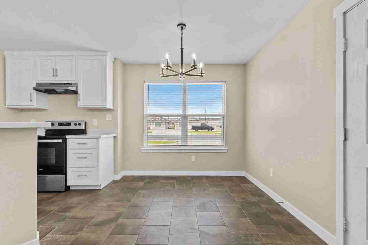 2201 Multi-National - Photo 2 of 19