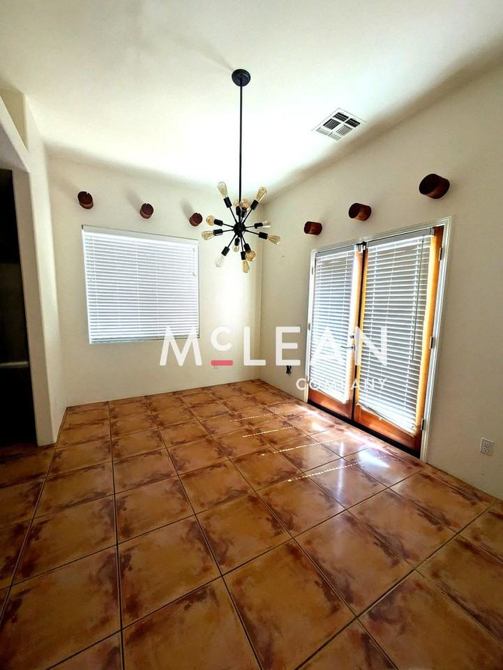 53905 Avenida Mendoza - Photo 4 of 14
