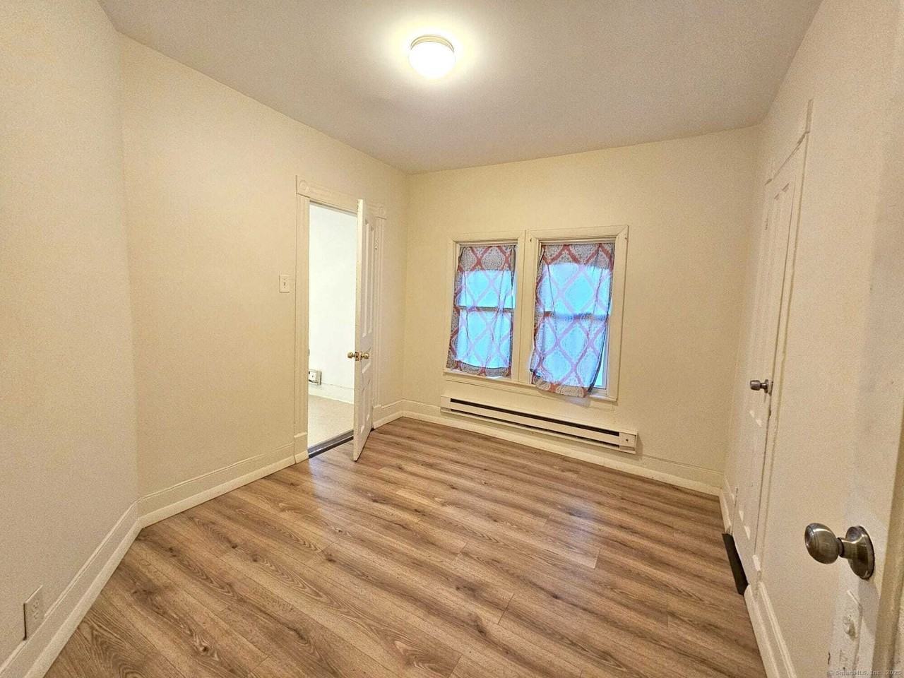 6 Frederick Court #1 - Photo 4 of 7