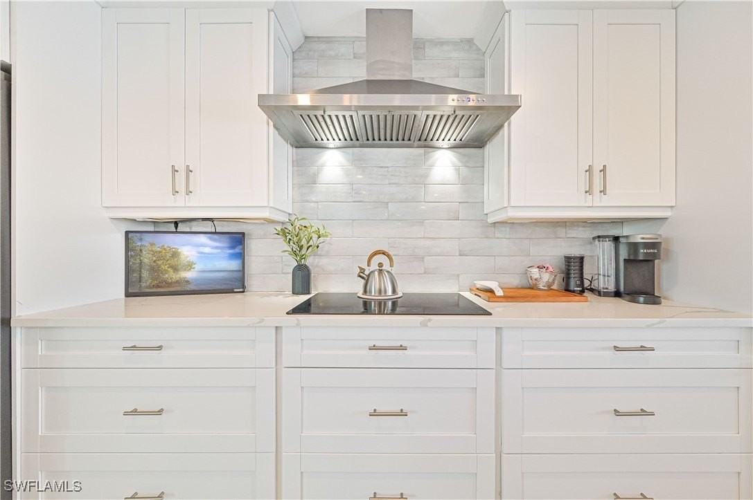 13840 Sleepy Hollow Ln - Photo 3 of 37