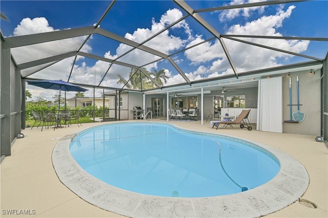 13840 Sleepy Hollow Ln - Photo 4 of 37