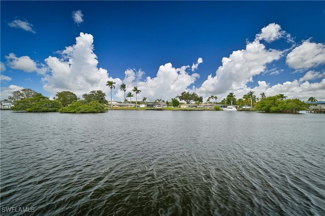 13840 Sleepy Hollow Ln - Photo 6 of 37