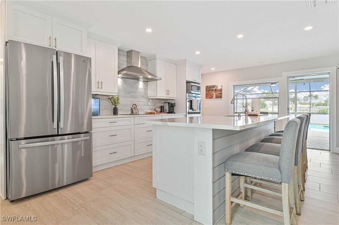 13840 Sleepy Hollow Ln - Photo 7 of 37