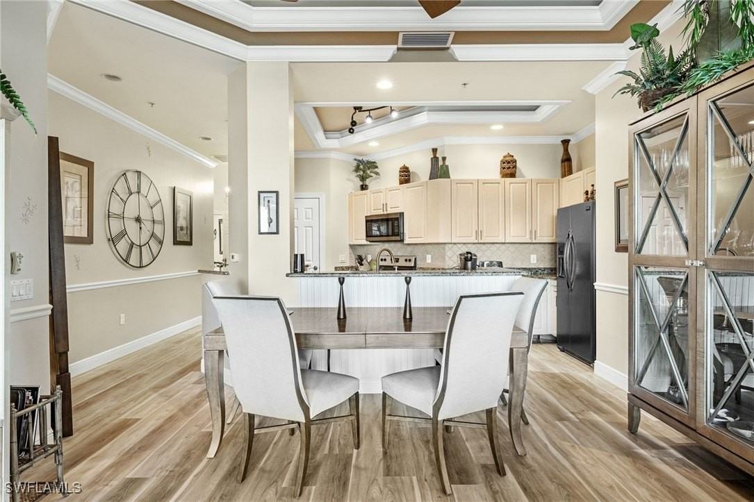 2745 1st St Apt 2703 #2703 - Photo 4 of 34