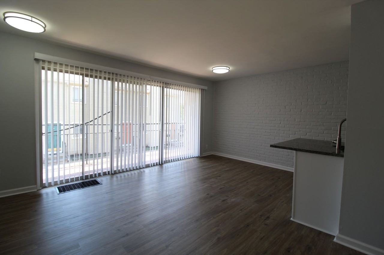 4414 JARBOE - Photo 2 of 23