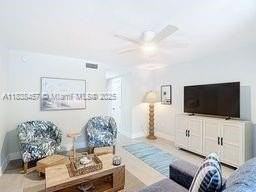 350 Grapetree Dr #405 - Photo 5 of 36