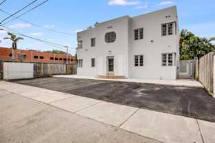 572 Ne 67th St #1 - Photo 1 of 1