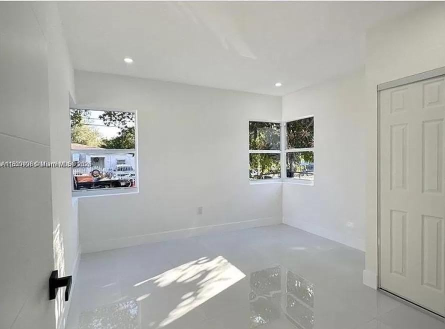 103 Nw 68th Ter #103 - Photo 6 of 10