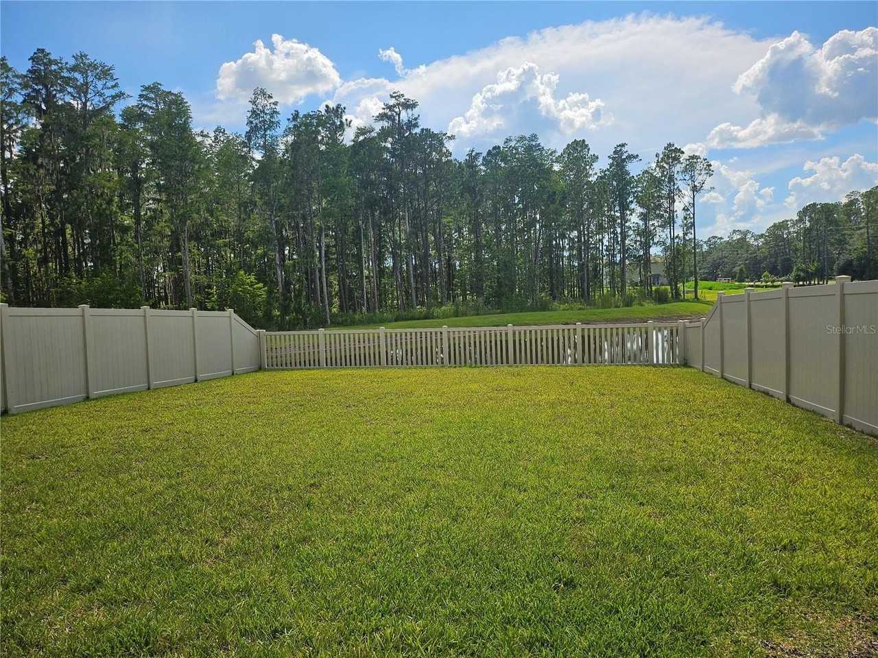 2244 Teneroc Trl - Photo 2 of 23