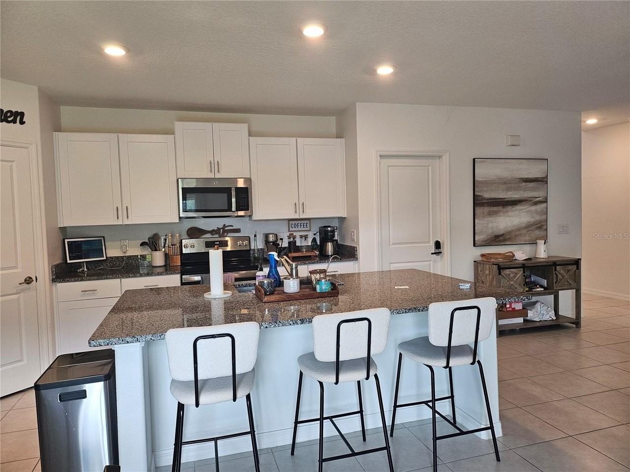 2244 Teneroc Trl - Photo 4 of 23