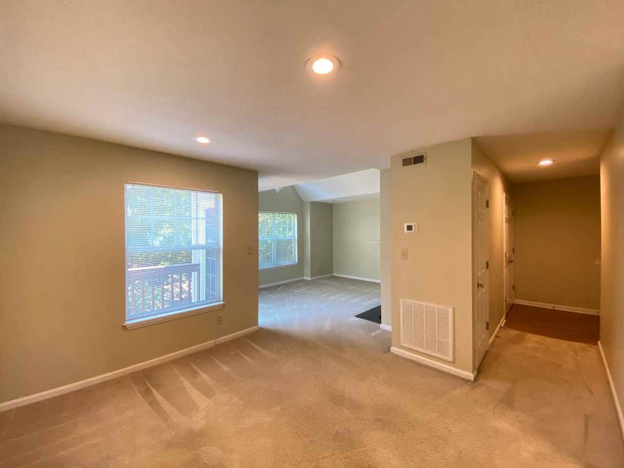 4001 Whirlaway Ct Apt J - Photo 2 of 16