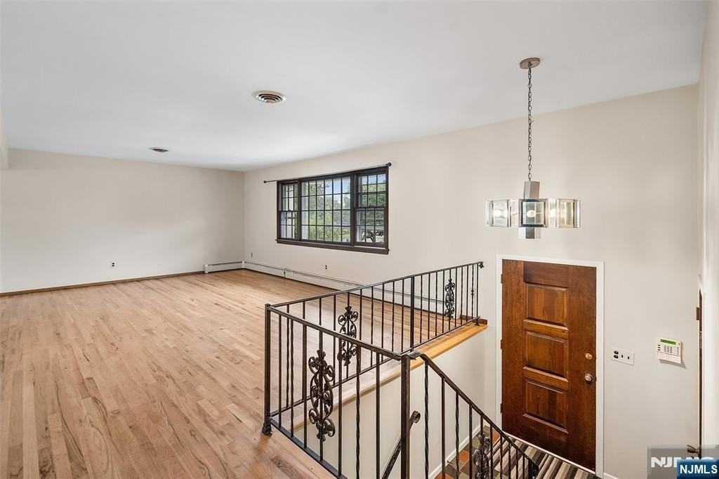 5-03 River Rd - Photo 3 of 21