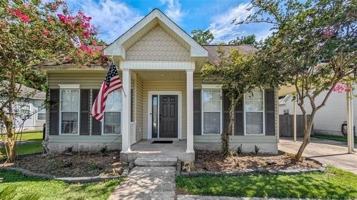 featured image of 2735 Village Ct