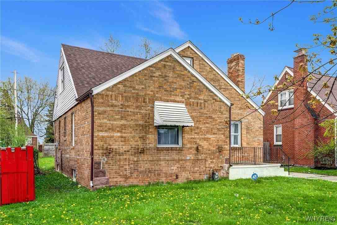 321 Eggert Rd - Photo 4 of 50