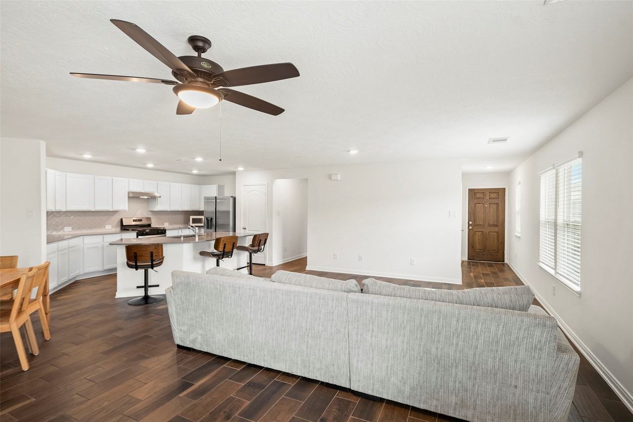 9312 Sandoval Cir - Photo 5 of 30