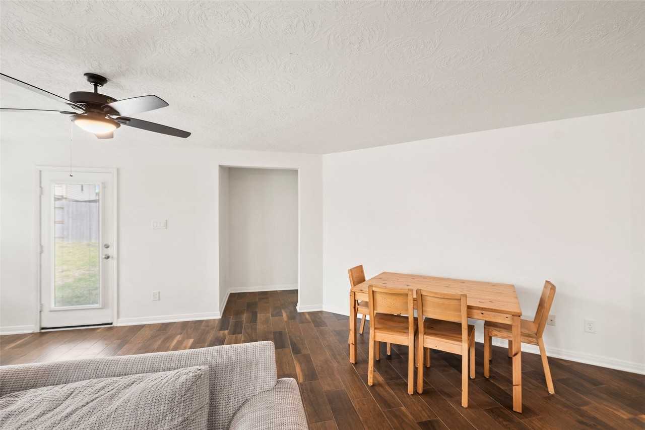 9312 Sandoval Cir - Photo 7 of 30