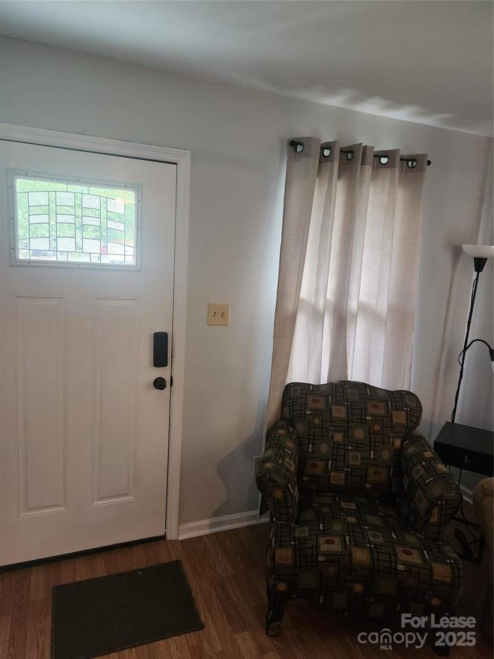 1609 Julia Maulden Pl - Photo 2 of 12