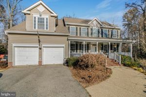 featured image of 7420 Mayflower Ct