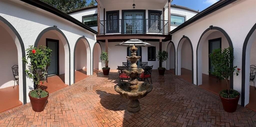 1004 W 2nd Ave - Photo 2 of 11