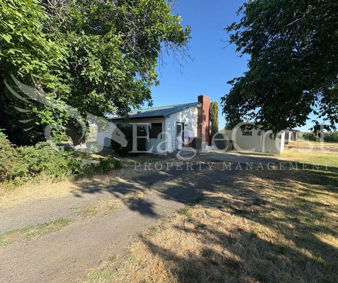 53779 Cobb Rd - Photo 2 of 2