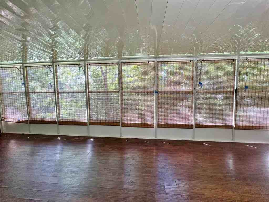 907 S Bowen Rd - Photo 5 of 21