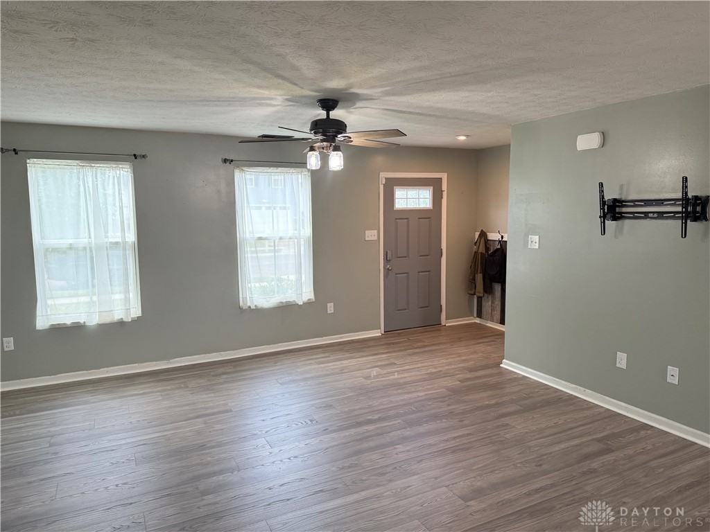 1199 Prem Pl - Photo 4 of 23