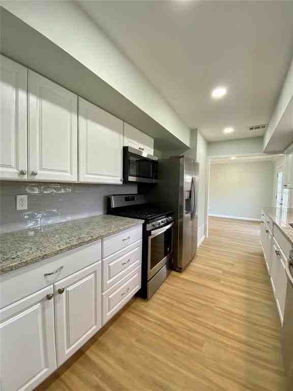 2859 Linhaven Dr - Photo 3 of 10