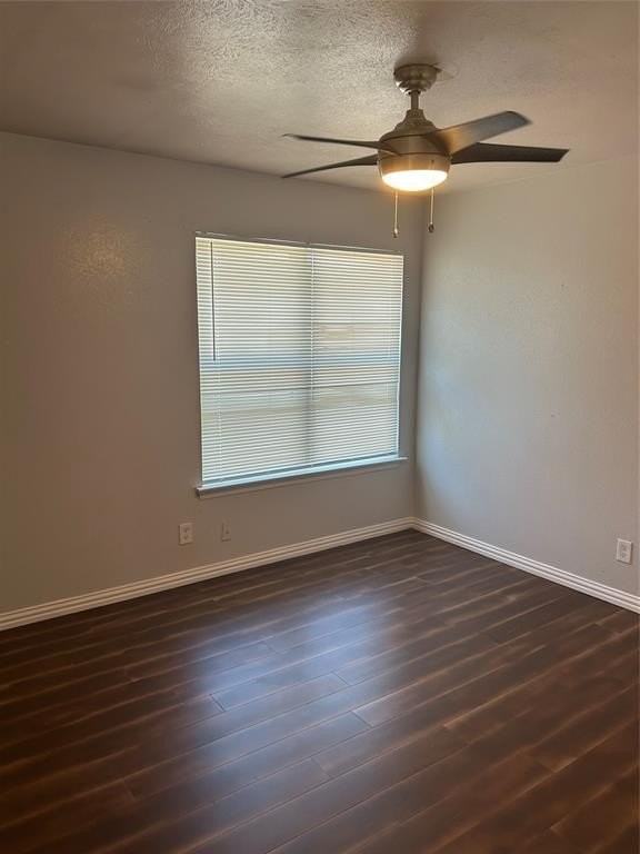 2744 Patricia Ln - Photo 6 of 9